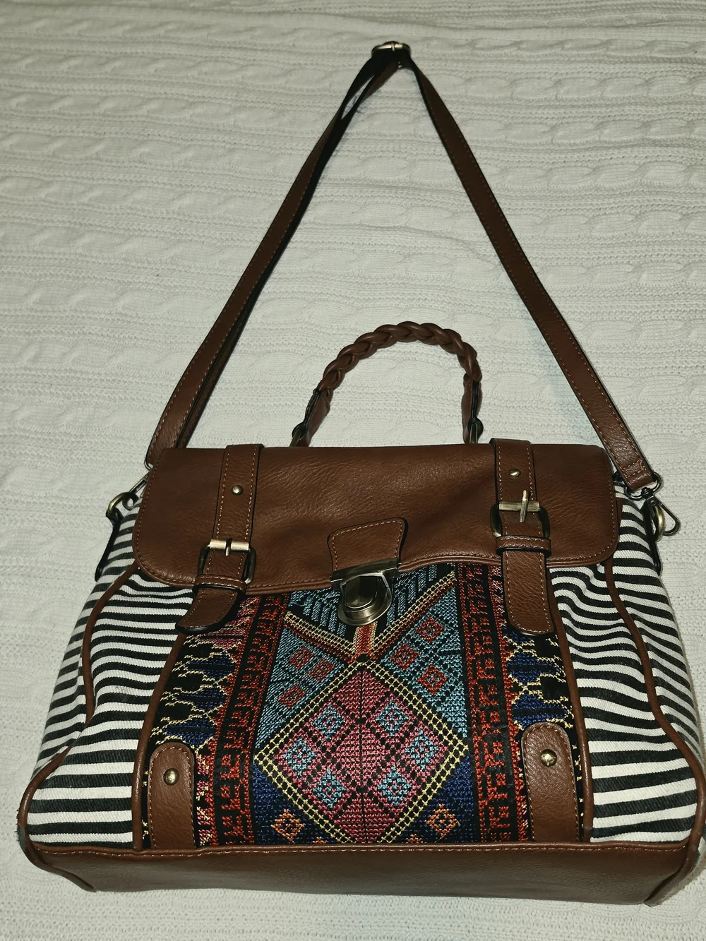 Jen & Co Brown Leather Braided Handle Striped Embroidered Padded Camera Bag Boho